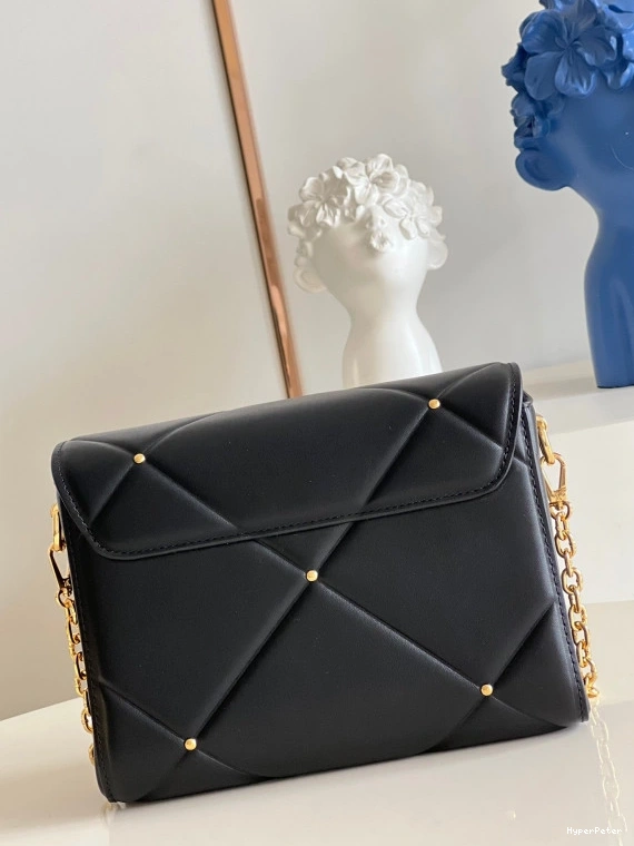 LOUIS VUITTON TWIST MM 0709